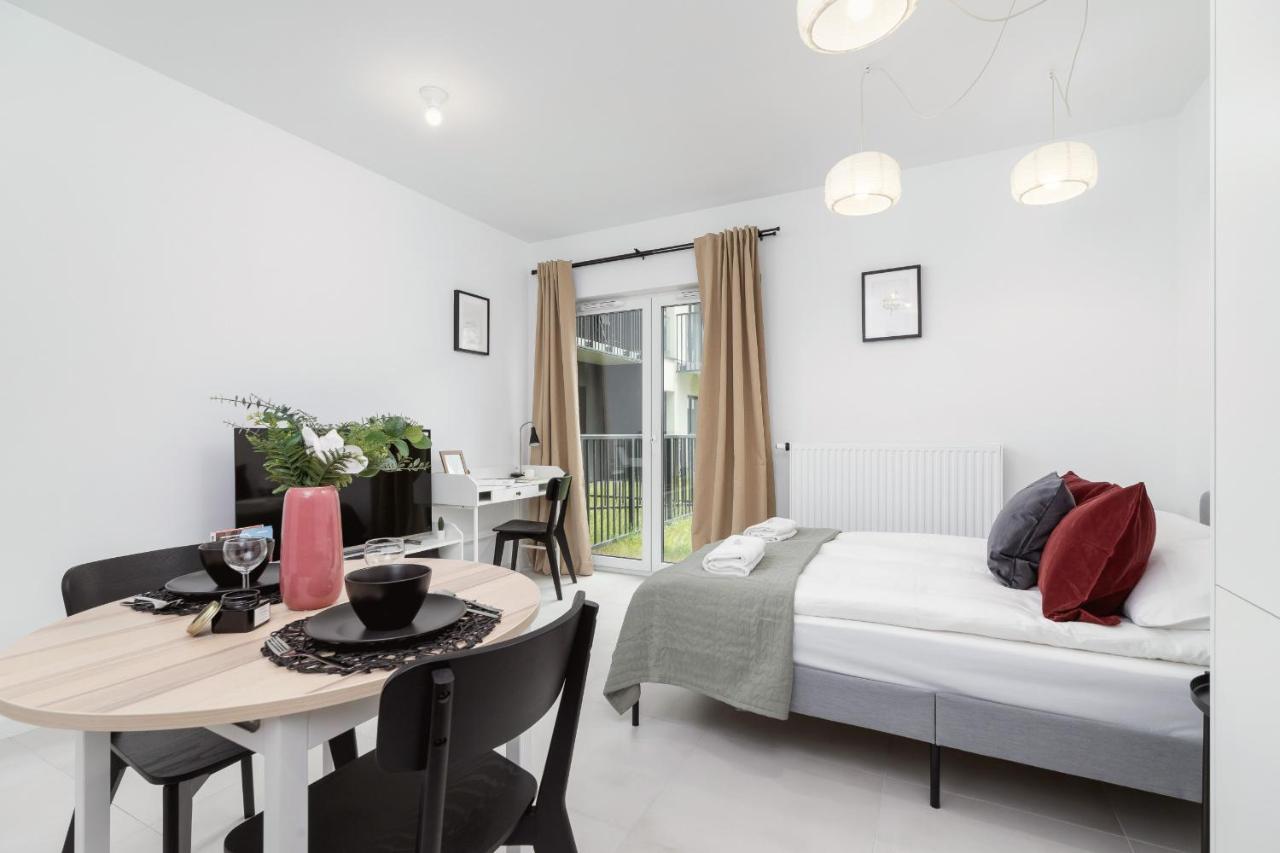Modern & Terrace Kielkowskiego By Renters Apartment *